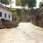 Pensionat Krumlovske Domky 3*