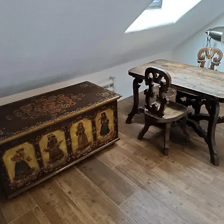 克魯姆洛夫斯科多奇旅館 Cesky Krumlov