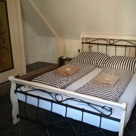 Krumlovské Domky Penzion 3*